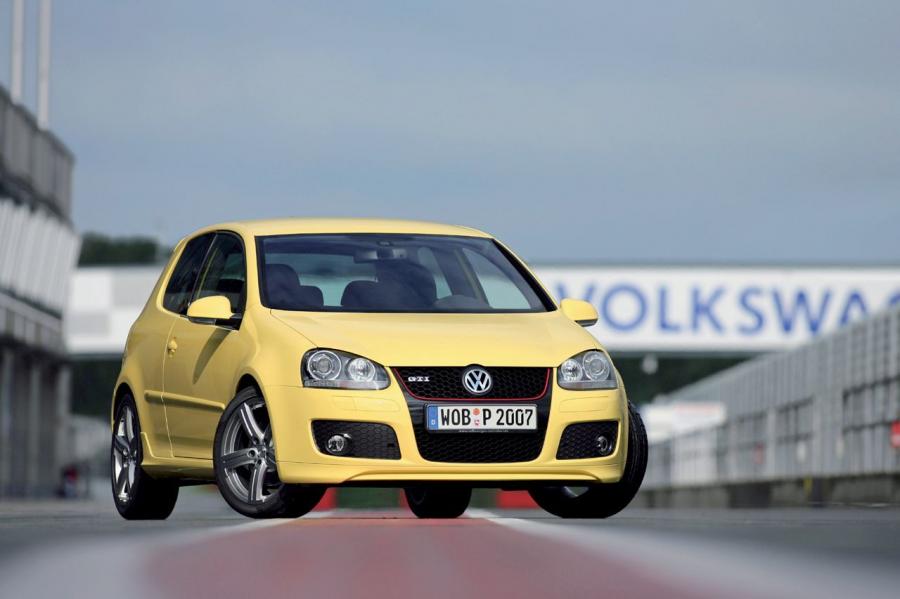  Volkswagen Golf GTi Pirelli 2007 года  (фото 5 из 16)